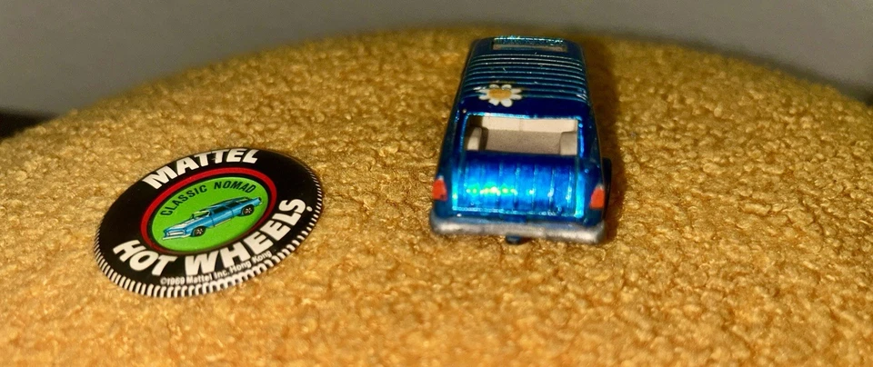 Hot Wheels Redline Classic Nomad 1969 azul con botón original vintage Foto 3 de 4