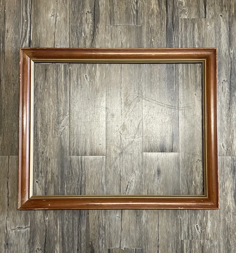 Vintage MCM Gold Tone Trim Oak Wood Picture Frame 22 X 28 Art Frame - Image 2 of 4