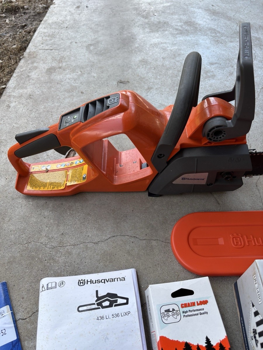 Husqvarna 536 LiXP Cordless Carving Chainsaw Battery, Charger