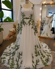Vintage Chiffon Wedding Dresses with Green Leaves Long Sleeves A Line Bridal