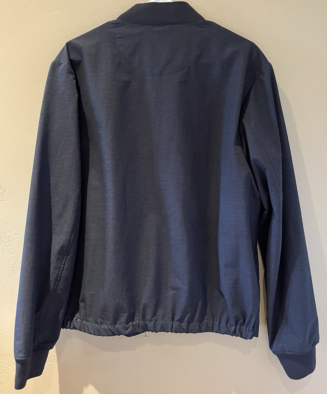 BOSS Performance Airweight Packable Zippered Jack… - image 2