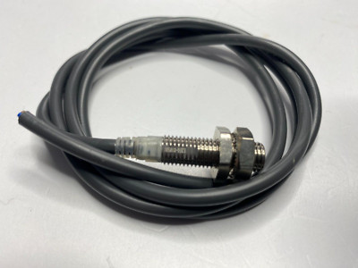 OMRON E2EG-X1R5B1 INDUKTIVER NÄHERUNGSSCHALTER 