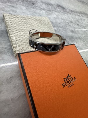 HERMES Clic HH C'est la Fete バングル【ランクA】 704417FB03_video_2-AVS?&fit=