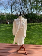 Barbizon Nightgown Embroidered Floral Details  Lace Accents Size Medium