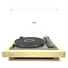 Pioneer PL-1250 direct drive turntable record player. Pioneer. Power-on