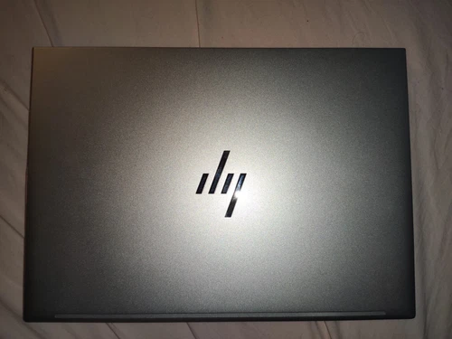HP EliteBook 835 G11 13" - AMD Ryzen™ 5 8540U - 8go de RAM - NEUF