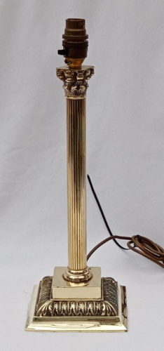 Vintage Brass Corinthian Column Table Lamp - 第 1/12 張圖片