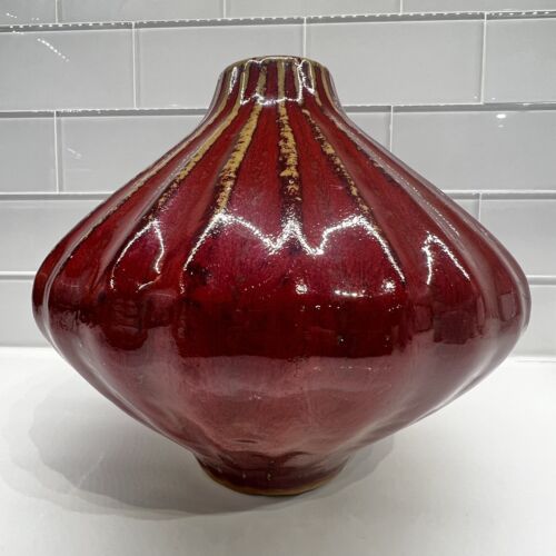 Global Views schwere rote glasierte Kunst Keramik Vase 8 Zoll hoch Mitte des Jahrhunderts modern - Bild 1 von 11