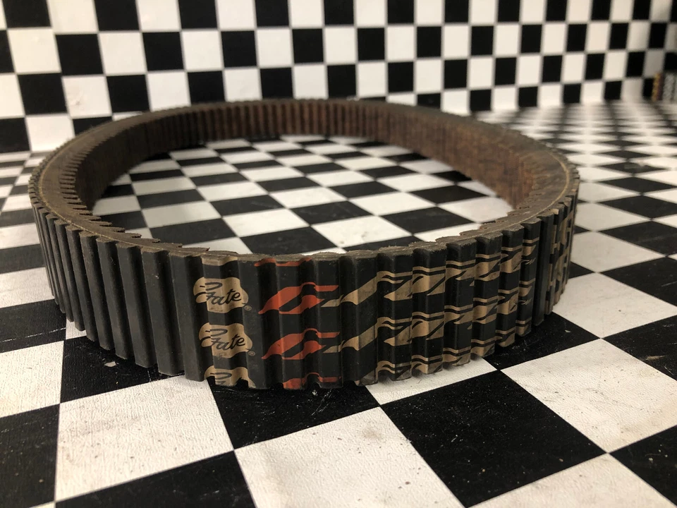 Correa de transmisión Gates G Force Polaris Dragon IQ 600 900 Indy Fusion 43G4533 Foto 2 de 3