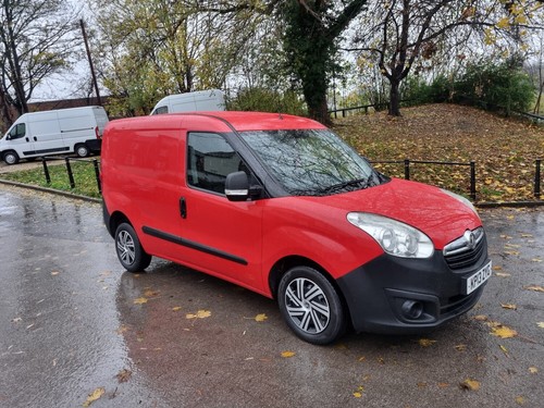 2013 Vauxhall Combo 2000 1.6 CDTI 16V 105ps H1 Van PANEL VAN Diesel Manual - Picture 12 of 16