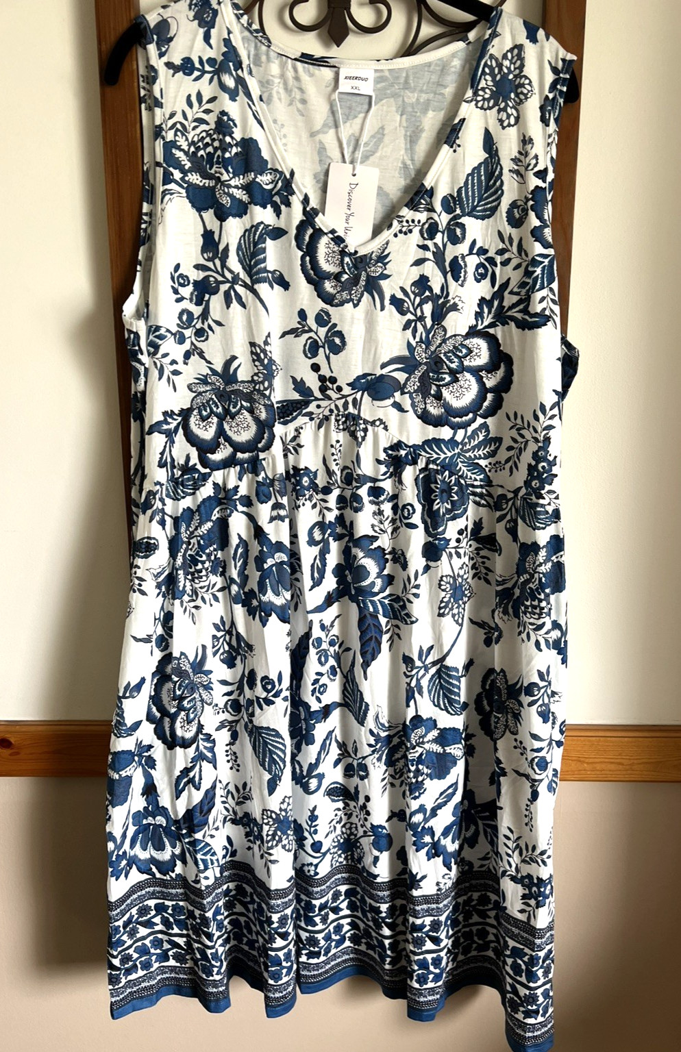 XIEERDUO White Sleeveless Dress with Blue Floral A-line Women's Size XXl  NEW