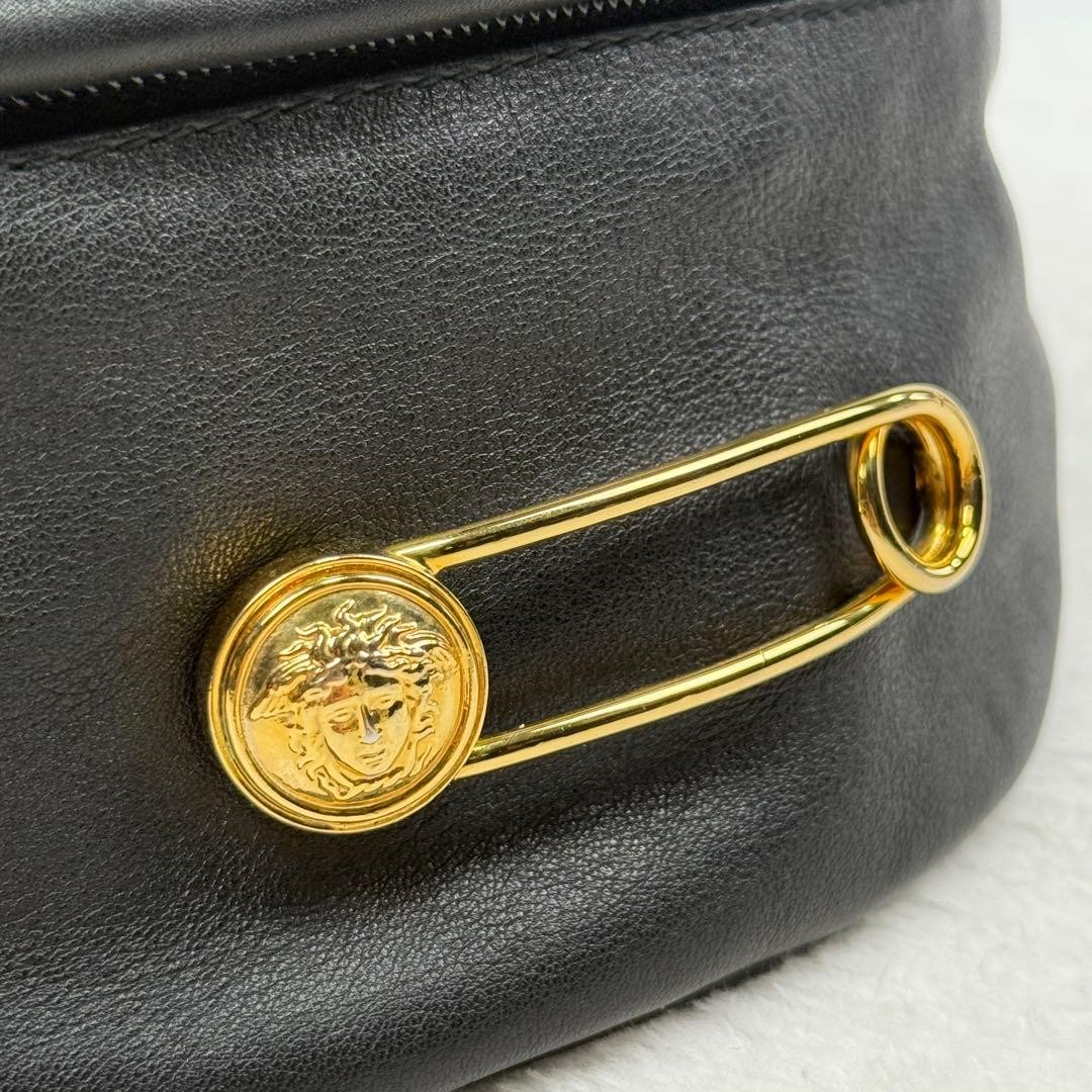 Versace Medusa Black Leather Waist Bag Authentic Excellent Condition thumbnail 2