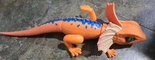 Zuru Robo Alive Frilled Neck Lizard Robot Walking Toy Chase Used Works