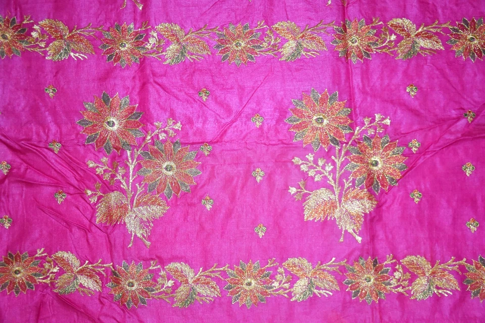 Sari de diseño floral tradicional lentejuelas bordado trabajo rosa pura seda Foto 2 de 4