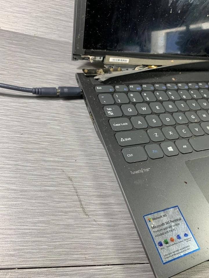 Portátil Gateway GWTN156-11BK Pantalla 15.6" HDMI Intel Pentium Plateado - Para Piezas Foto 4 de 4