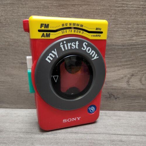 Raro My First Sony Walkman WM-F3030 Lettore di cassette portatile rosso vintage TESTATO - Foto 1 di 3