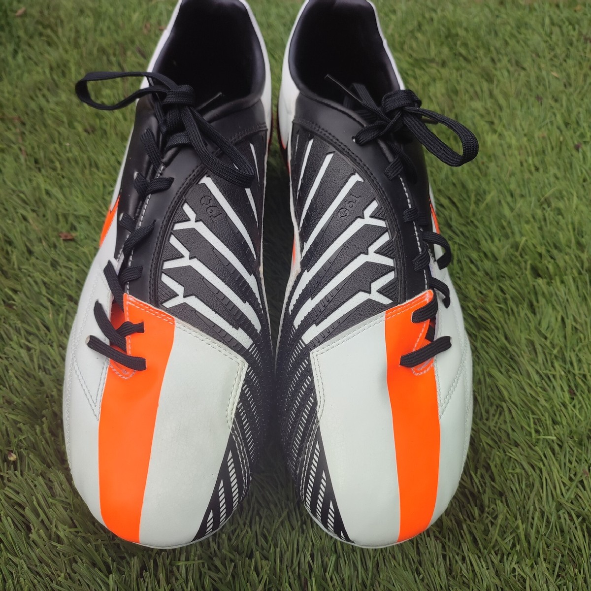 t 90 football boots