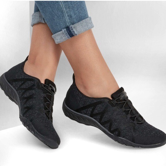 SKECHERS Relaxed Fit Breathe-Easy - Infi-Knity black comfort shoes women’s 10