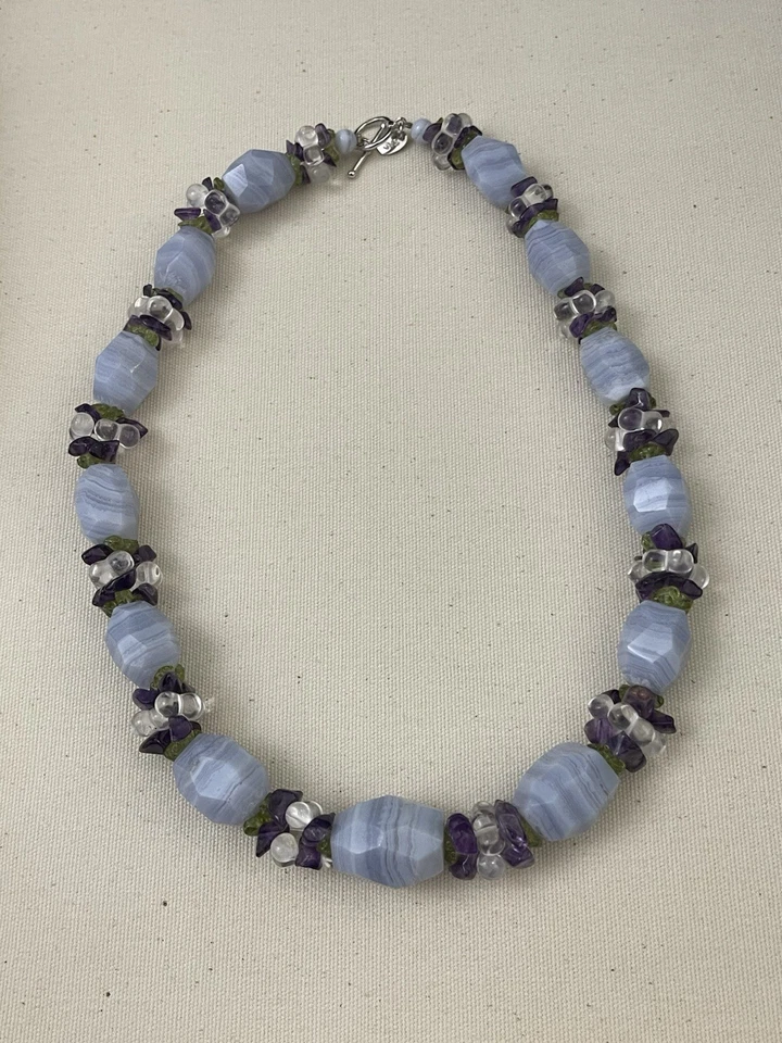 Lindo colar de miçangas Ross -Simons renda azul ágata/roxo/verde/quartzo 925 - Imagem 4 de 4