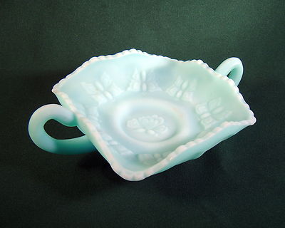 ビンテージ　フェントン ボンボンデッシュ Vintage Fenton Blue Satin Butterfly Bon Bon Candy Dish w/ 2