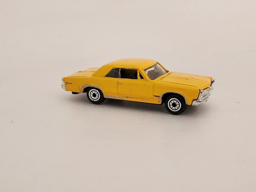 1965 Pontiac GTO Welly No. 2230 Scale 1:64 Loose Car - Picture 5 of 11
