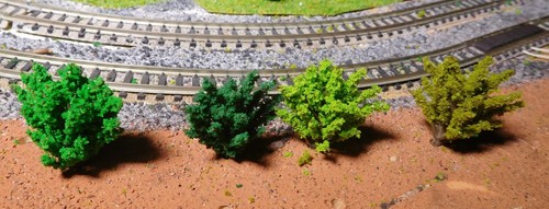 100 Bushes, 40 mm High, Light Green, Medium Green, Dark Green, Dark Yellow Green - Picture 2 of 10