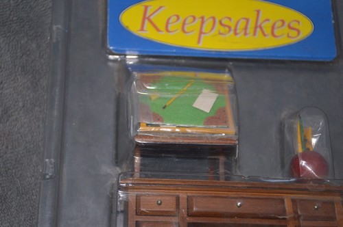 Vintage Kutsche Haus Andenken Puppenhaus MiniMöbel 1:12 Schulzimmer Schreibtisch - Bild 5 von 5