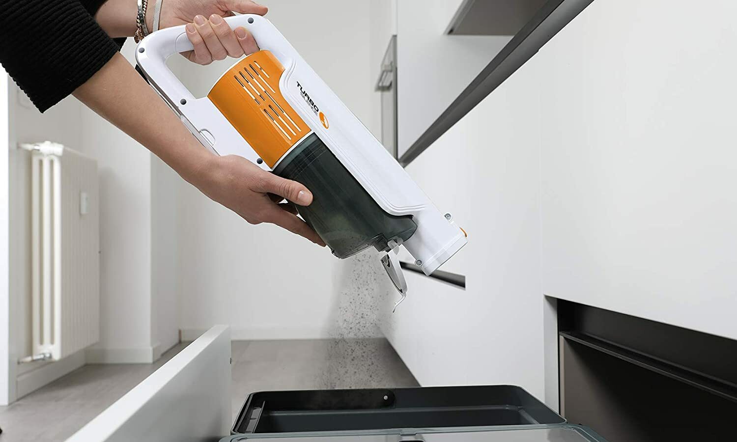 Aspirapolvere ciclonico senza fili Turbo Silence con Kit Animal Care |  Acquisti Online su eBay