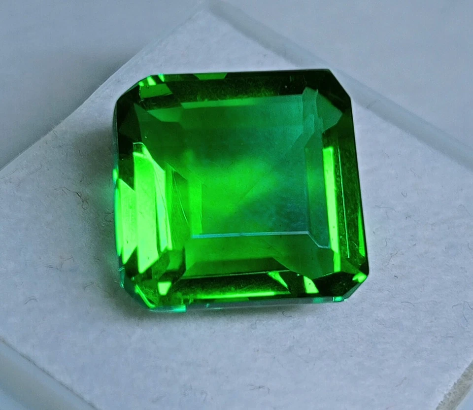 Maravillosa piedra preciosa suelta de topacio verde de 8-10 quilates corte cuadrado brasileño certificado EGL Foto 2 de 4
