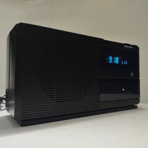 PROTON 320 AM/FM Dual Alarm Clock Radio Vintage Black Retro - Imagen 1 de 20