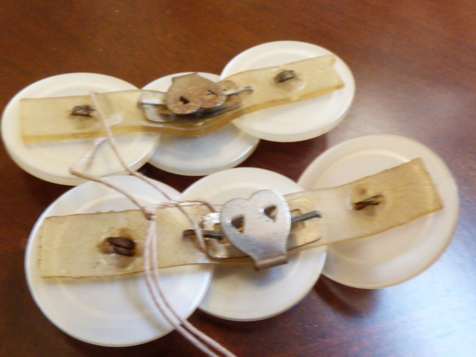 White Pearly Color three buttons shoe buckle clips