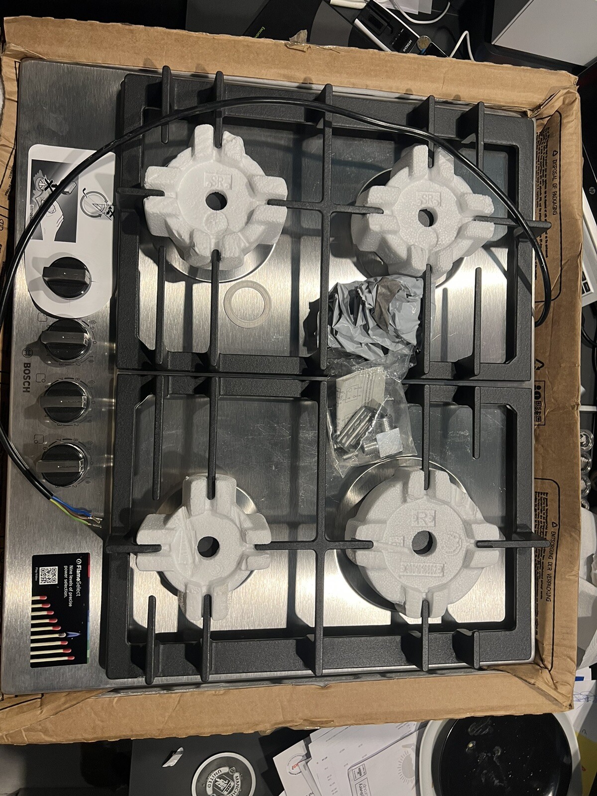 Bosch PCP6A5B90 Series 6 Built In 58cm 4 Burners Gas Hob Stainless