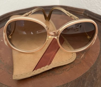 Sunburst Oval Beige Plastic Sunglasses Brown Gradient Lens Vintage Retro