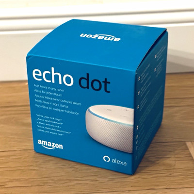Amazon Echo Dot 3.Generation weiß + Wandhalterung! OVP & Top Zustand!