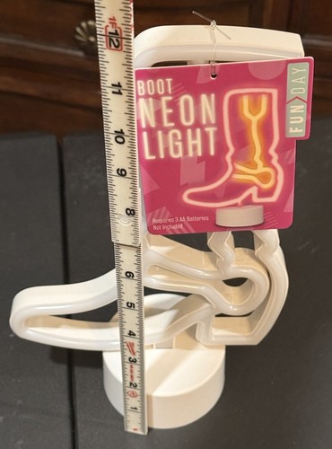 Urban Shop 12" Cowboy Boot LED Neon Table Light NWT Punk And Yellow 3 AA Bat. - Picture 3 of 4