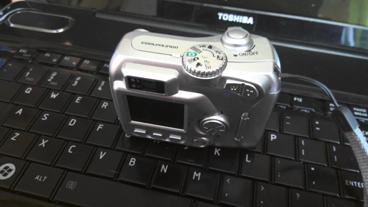 Nikon COOLPIX 2100 Digital Cameras for Sale | Shop New & Used
