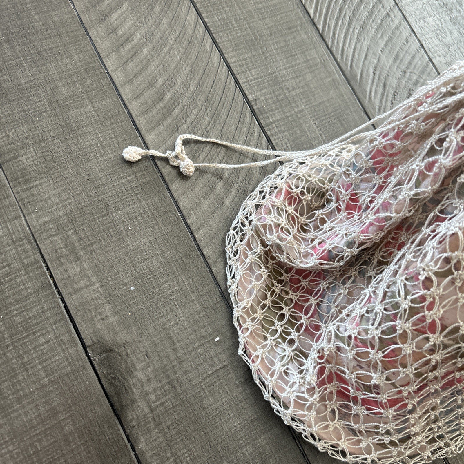 Rare Vintage Delicate Hand Made Pullstring   Cinc… - image 2