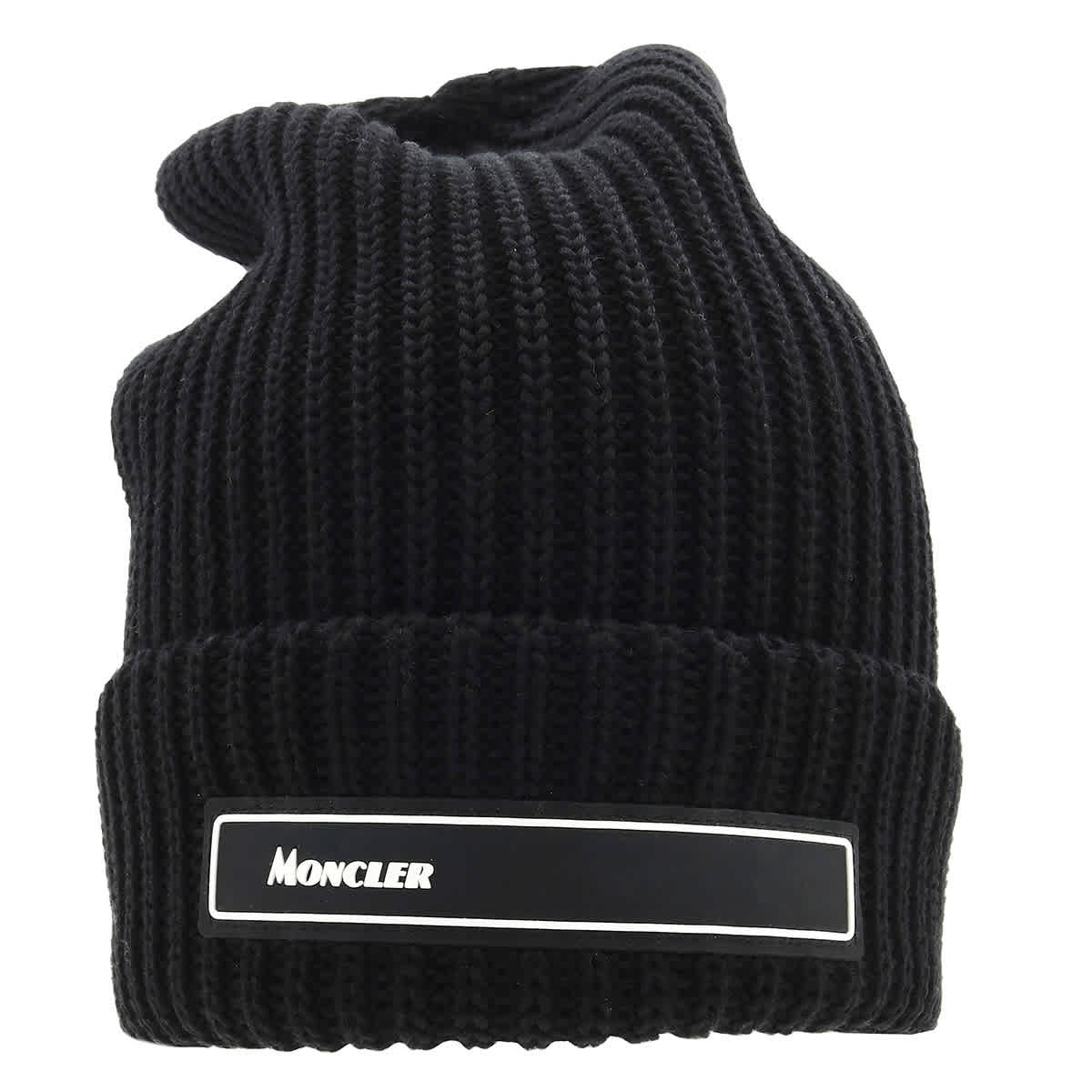 Вязаная шапочка в рубчик с черной нашивкой с логотипом Moncler Размер Один 36190₽