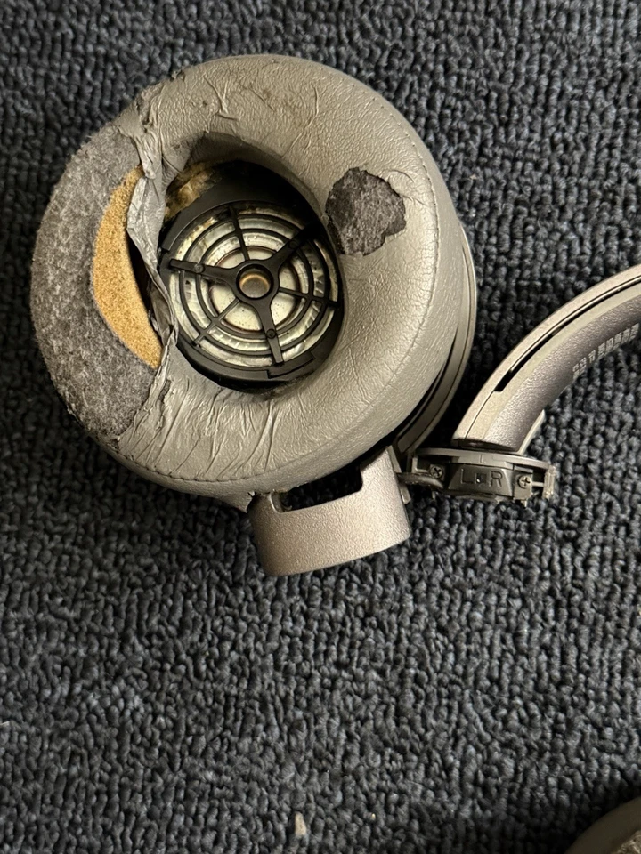 Sony MDR-XB950N1 Wireless Bluetooth Headphones Black for parts - Still Work - Image 2 of 4