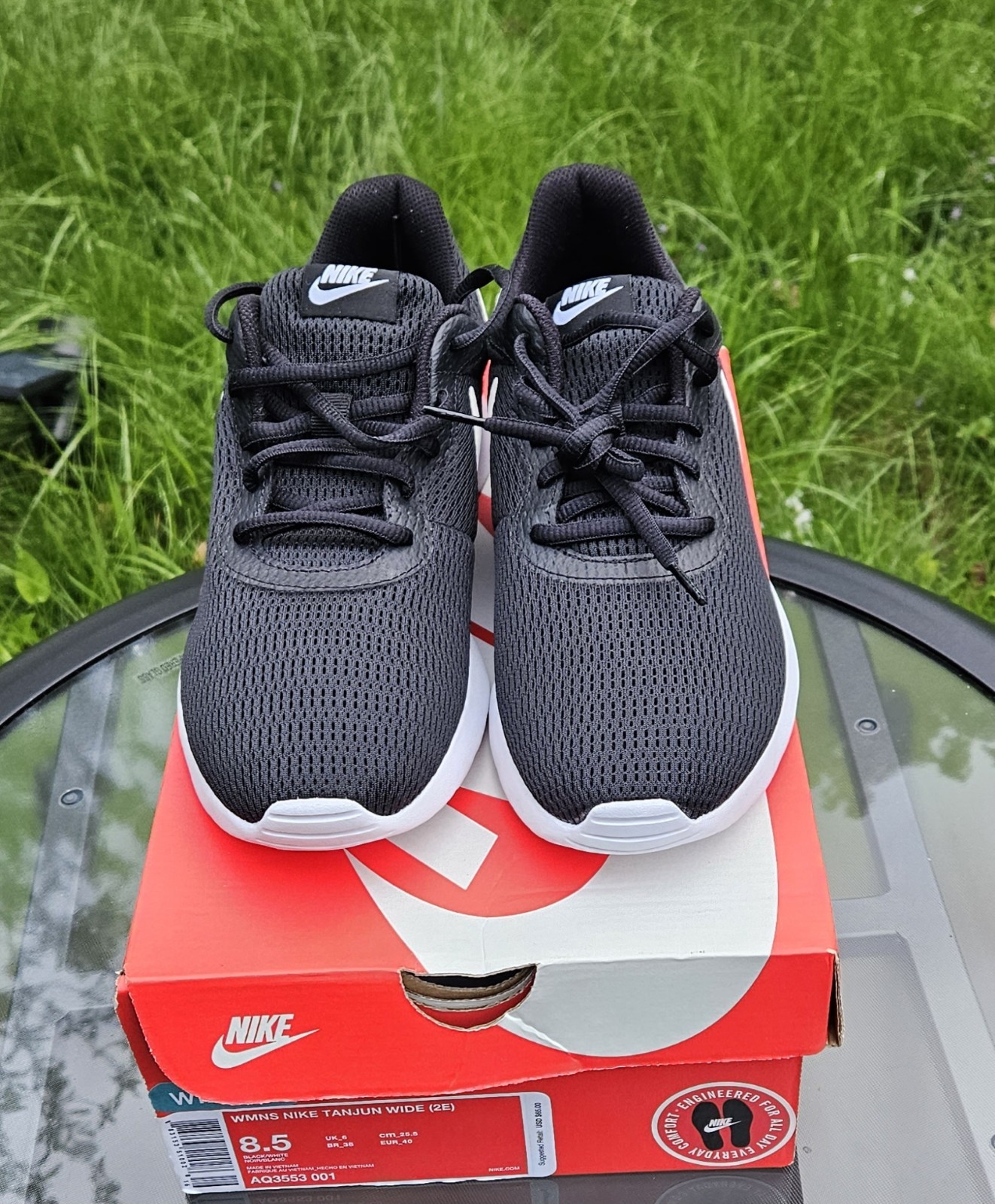 Size 8.5 - Nike Tanjun Low Black Wide Width