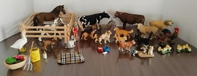 Schleich Lot of Farm Animals and Accessories - 36 pieces - Excellent Condition.