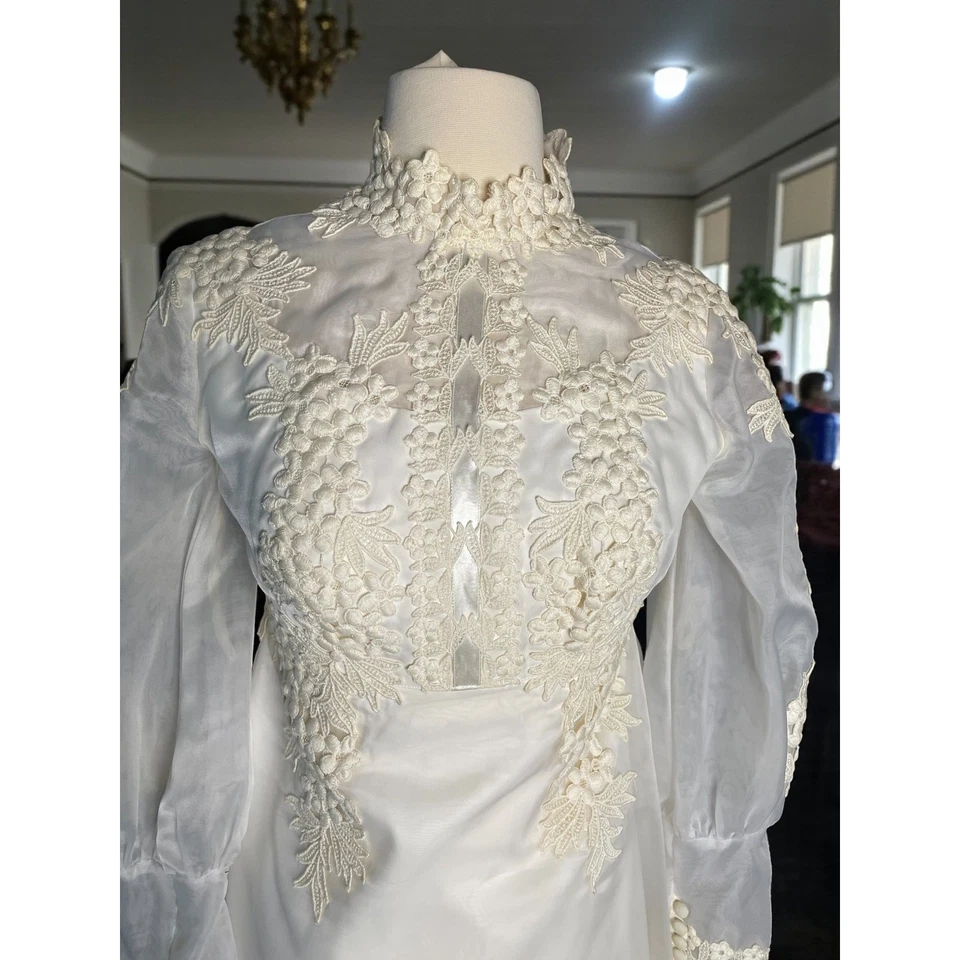 Vintage 1970s Boho Chiffon Wedding Gown w/ Detachable Train Lace Trim Romantic  - Image 3 of 4