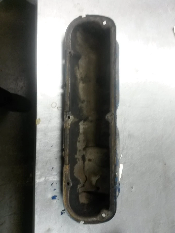 Right Valve Cover For 68-70 Ford Fairlane  5.0 - Image 2 of 4