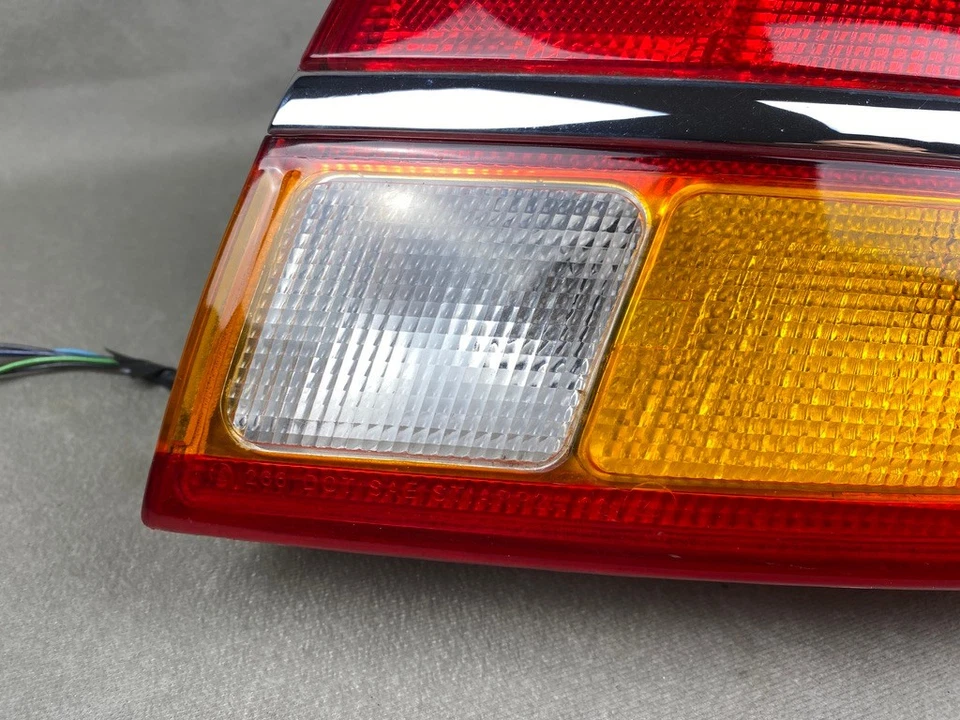 2001 2002 2003 SATURN L СЕРИИ LS1 СЕДАН L 100 200 ПАССАЖИРСКИЙ ПРАВЫЙ ПРАВЫЙ ПРАВЫЙ ЗАДНИЙ ФОНАРЬ - Изображение 2 из 4