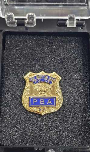 East Hampton Town Police Benevolent Association (PBA) Lapel Pin w/Storage case - Picture 4 of 4