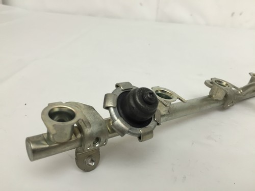 YAMAHA 2005-2015 FZ6R THROTTLE BODY FUEL DELIVERY PIPE RAIL - VIDEO! 2,714 MILES - Picture 3 of 3