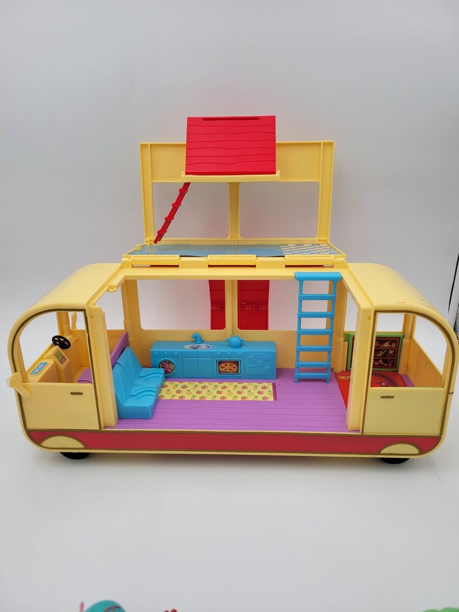 Peppa Pig Transforming Camper Van RV Camping Playset With Peppa Pig Transforming Camper Van RV Camping Playset With