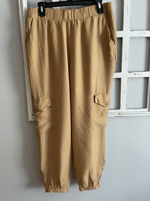 NWT Defacto Womens Pants Size 12 US , Euro 42