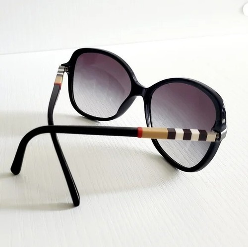BURBERRY - Nova Check Sunglasses - Picture 7 of 12