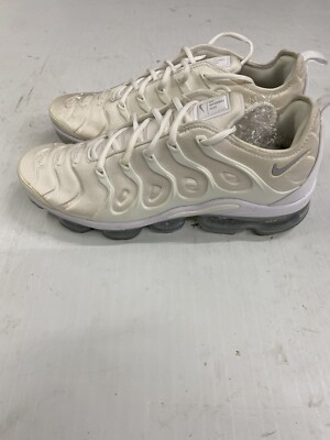 Nike Air Vapormax Plus Triple White Pure Platinum Grey Sneakers Shoe Men Size 12 Nike Air Vapormax Plus Triple White Platinum Shoes 924453  main image 3